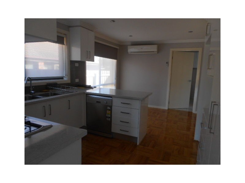 1/1417 PASCOE VALE ROAD, Meadow Heights VIC 3048