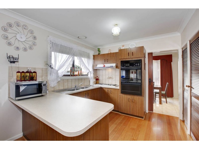 10 DUNKELD STREET, Meadow Heights VIC 3048