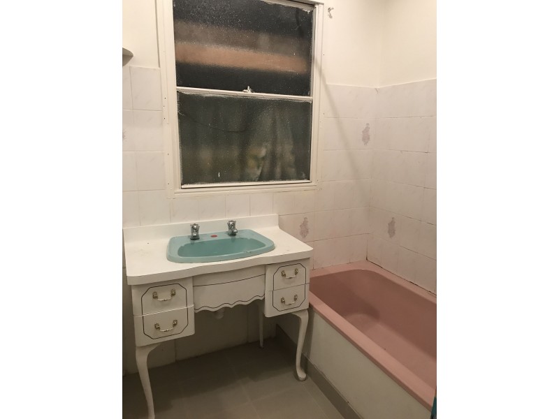 27 LISMORE STREET, Dallas VIC 3047