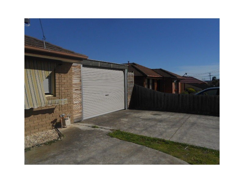 2 MUNRO COURT, Meadow Heights VIC 3048