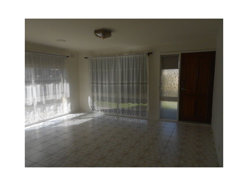 2 MUNRO COURT, Meadow Heights VIC 3048