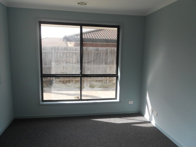 25 SHORTRIDGE CIRCUIT, Roxburgh Park VIC 3064