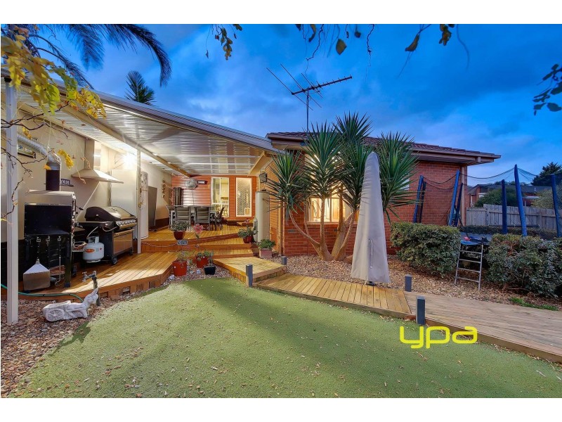 1 KANOOKA GROVE, Meadow Heights VIC 3048