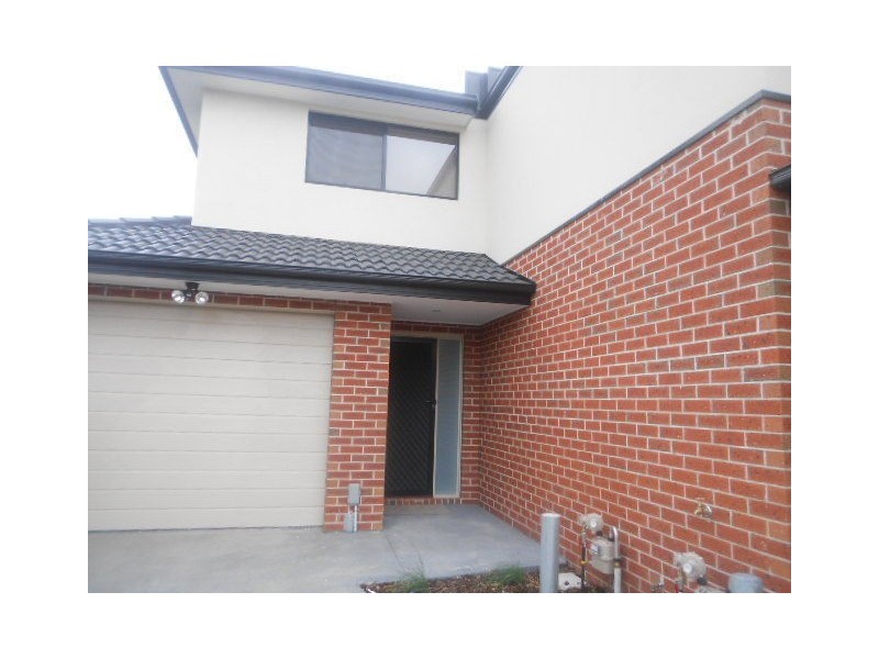 3/16 HUNTLY COURT, Meadow Heights VIC 3048