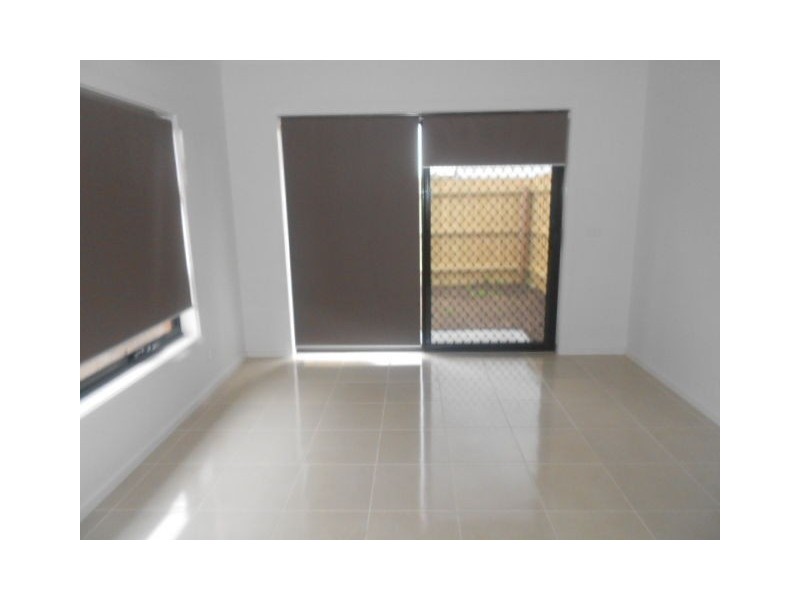 3/16 HUNTLY COURT, Meadow Heights VIC 3048