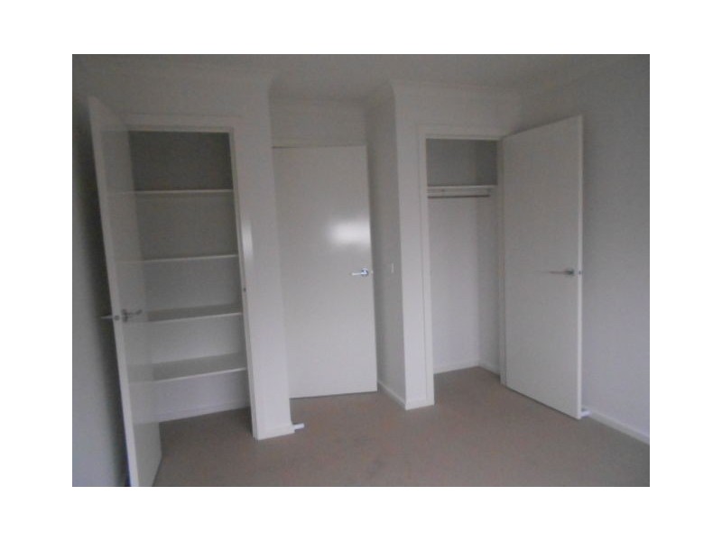 3/16 HUNTLY COURT, Meadow Heights VIC 3048