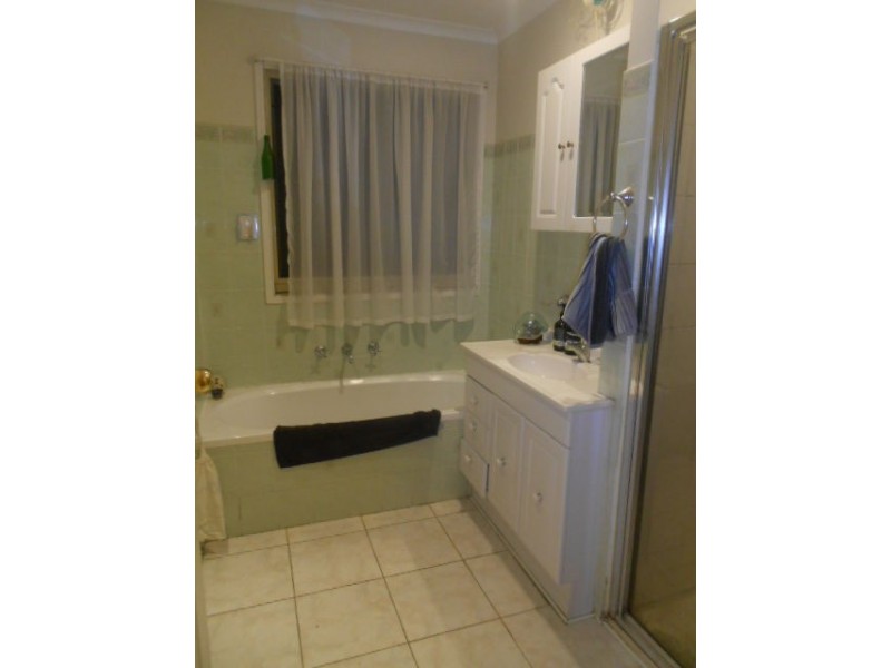 1/92 MITCHELL CRESCENT, Meadow Heights VIC 3048