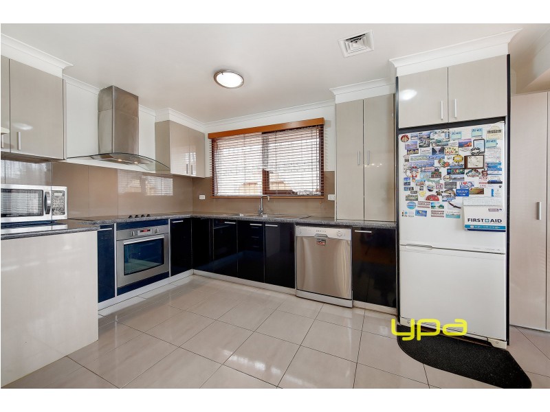 18 DUNKELD STREET, Meadow Heights VIC 3048