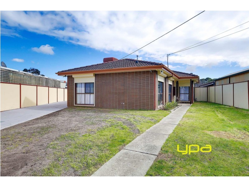 25 DAREBIN COURT, Meadow Heights VIC 3048