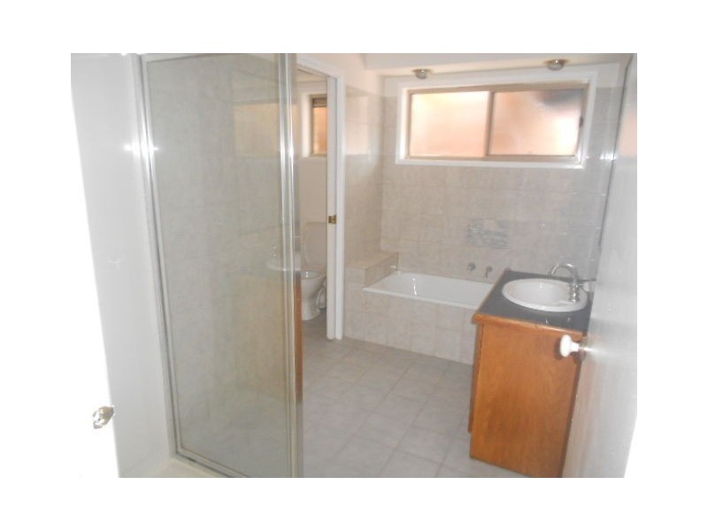 6 MITTA MITTA WAY, Meadow Heights VIC 3048