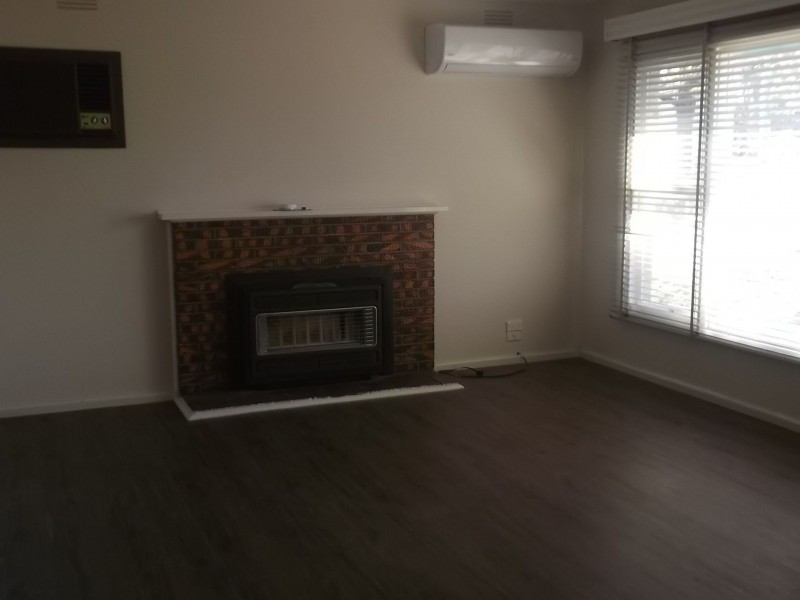 27 Craigieburn Road, Craigieburn VIC 3064