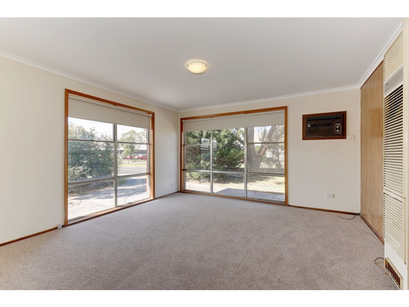 1 Pearson Crescent, Coolaroo VIC 3048