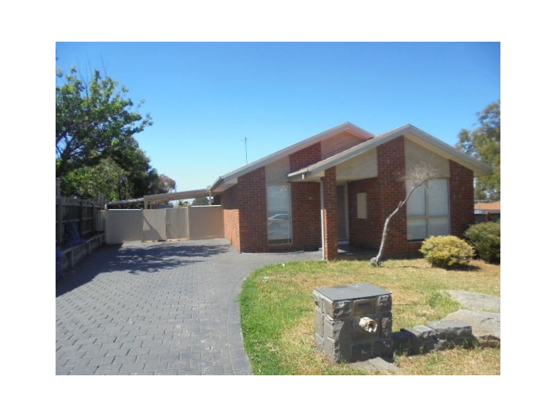 14 Linden Close, Meadow Heights VIC 3048