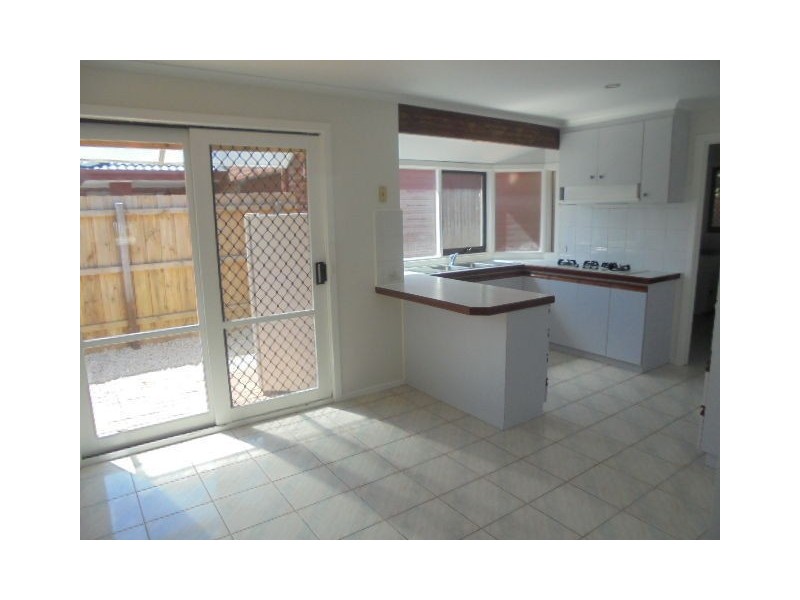 1/11 MITTA MITTA WAY, Meadow Heights VIC 3048