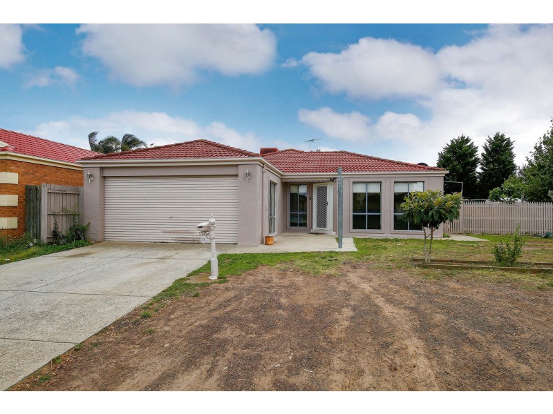 17 McLaurin Avenue, Roxburgh Park VIC 3064