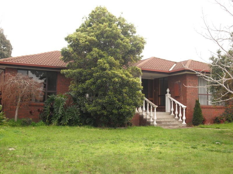 4 Baker Court, Meadow Heights VIC 3048