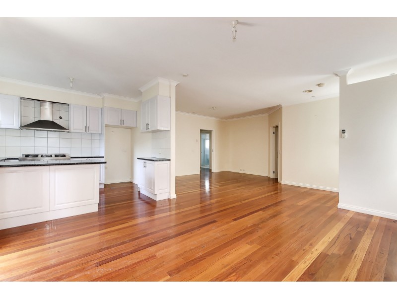 2/16 Ortolan Avenue, Broadmeadows VIC 3047