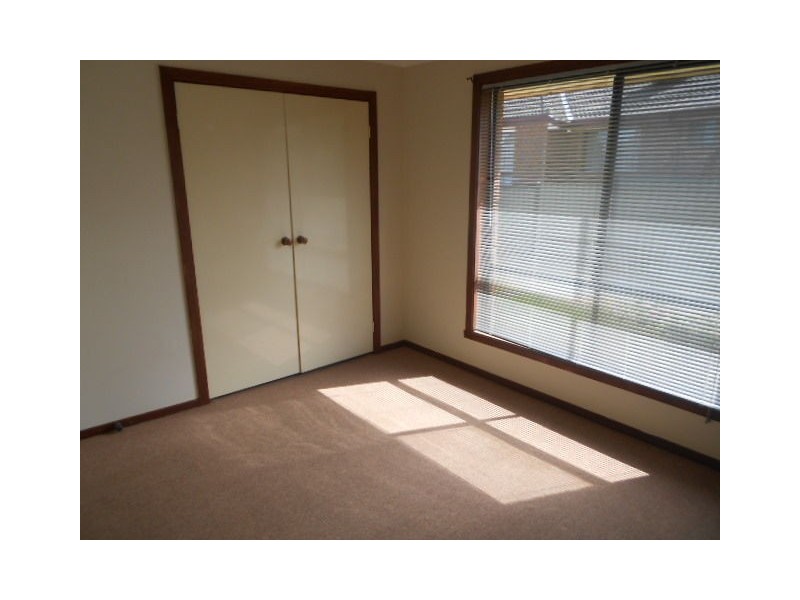 1/9 Ashleigh Crescent, Meadow Heights VIC 3048