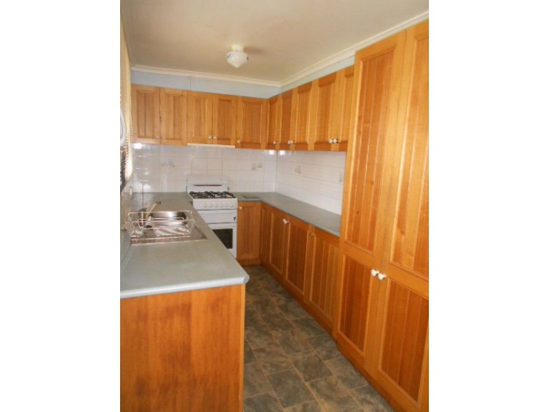 7 Werona Court, Meadow Heights VIC 3048