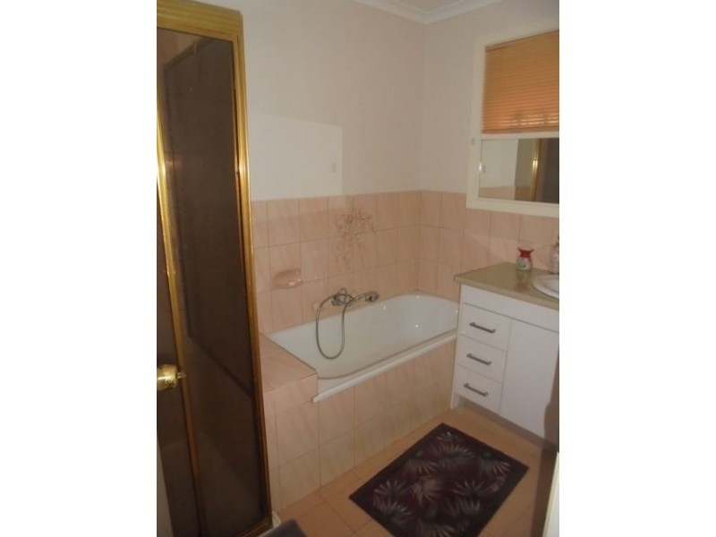 1/15 Karoonda Court, Meadow Heights VIC 3048