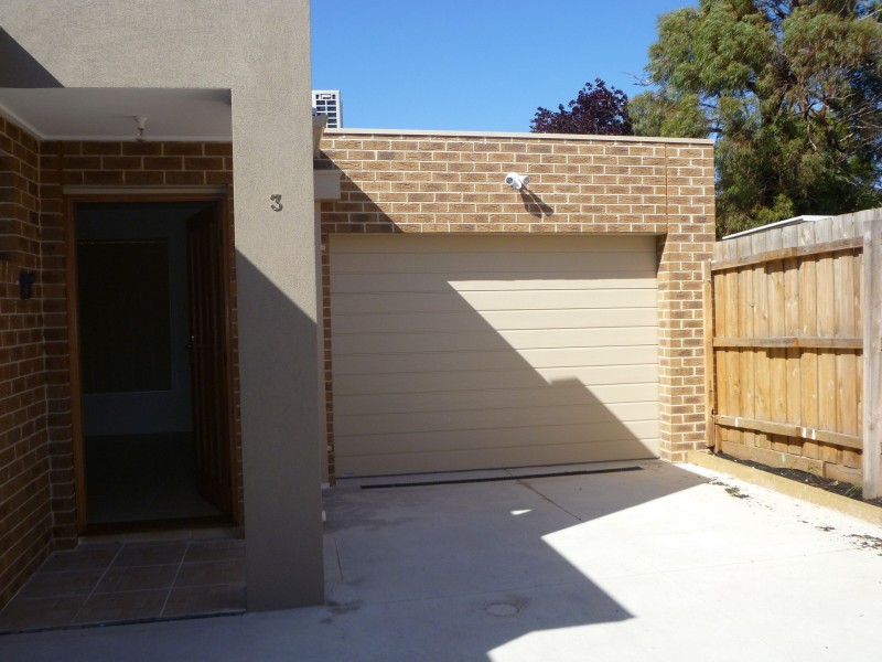 3/117 View Street, Glenroy VIC 3046