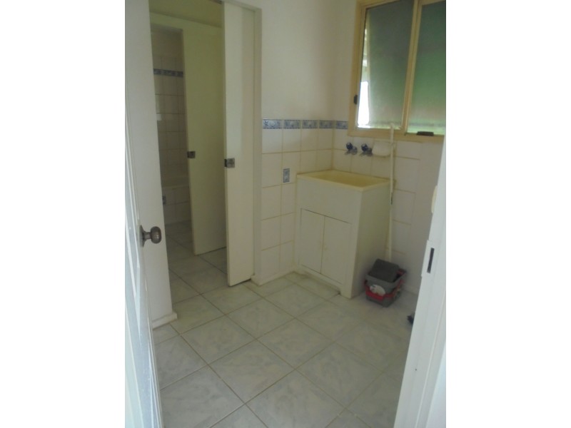 3 HUMEVALE COURT, Meadow Heights VIC 3048