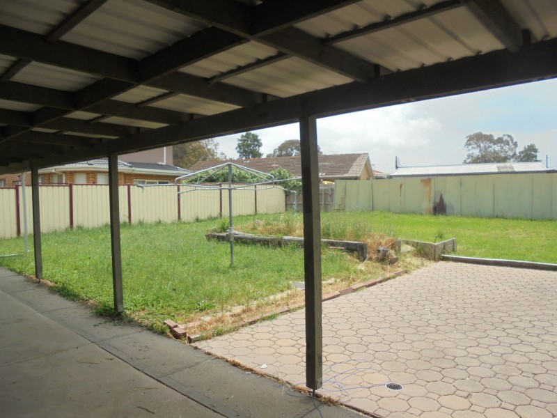 3 HUMEVALE COURT, Meadow Heights VIC 3048