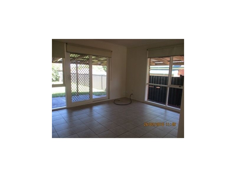 10 Haite Place, Roxburgh Park VIC 3064