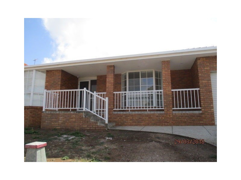 43 Redwood Close, Meadow Heights VIC 3048