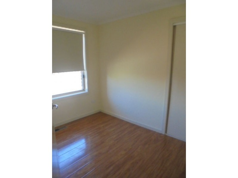 14 Linden Close, Meadow Heights VIC 3048