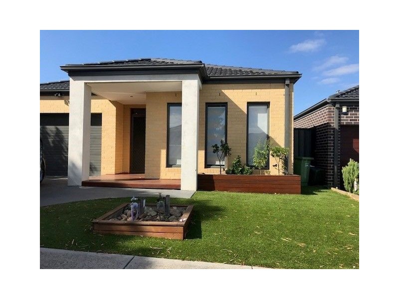 12 Macualay Drive, Craigieburn VIC 3064