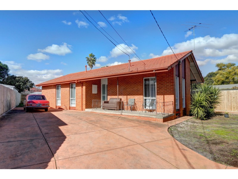 4 Kalimna Crescent, Coolaroo VIC 3048