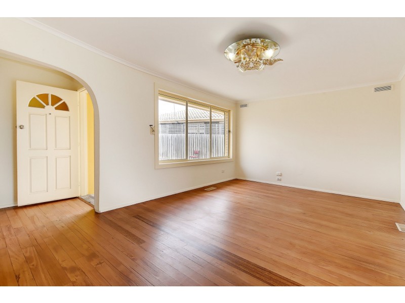 7 Leeds Place, Campbellfield VIC 3061