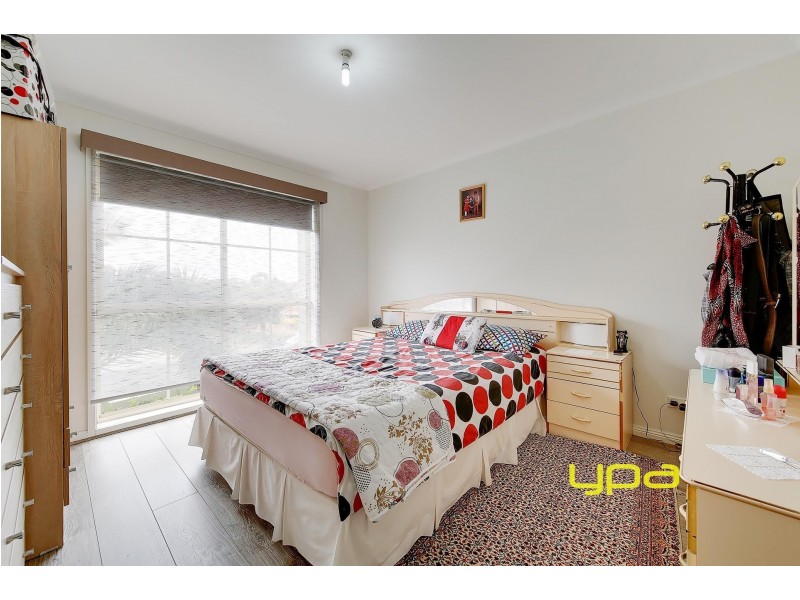 27 Eucalyptus Place, Meadow Heights VIC 3048