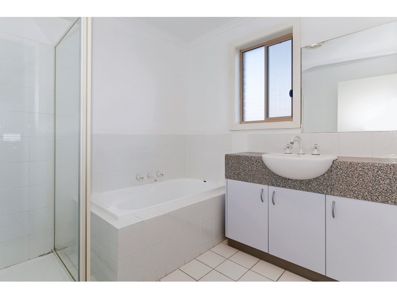 30/22 The Ridge, Roxburgh Park VIC 3064