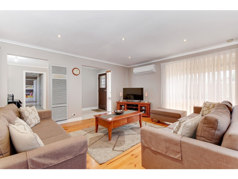 1 Ardeer Court, Meadow Heights VIC 3048