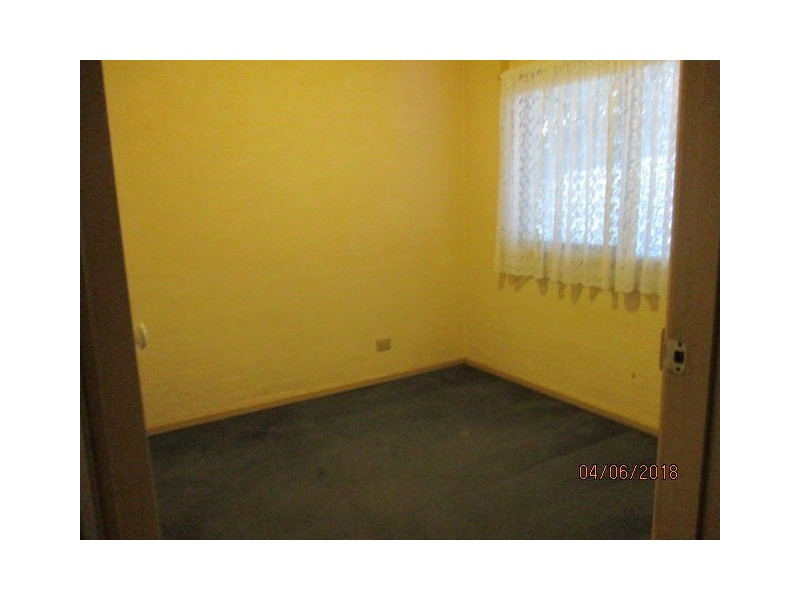 1 Nicholson Crescent, Meadow Heights VIC 3048