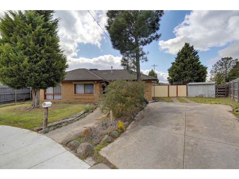 10 Berringa Court, Meadow Heights VIC 3048