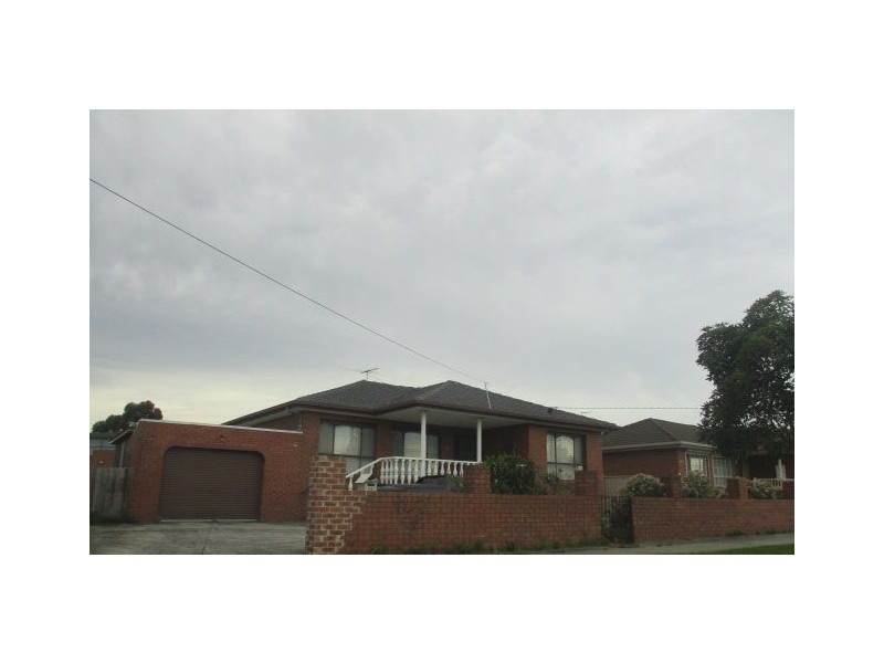143 Malmsbury Drive, Meadow Heights VIC 3048