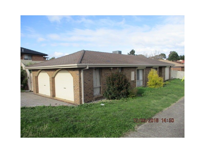 2 Rocklands Rise, Meadow Heights VIC 3048