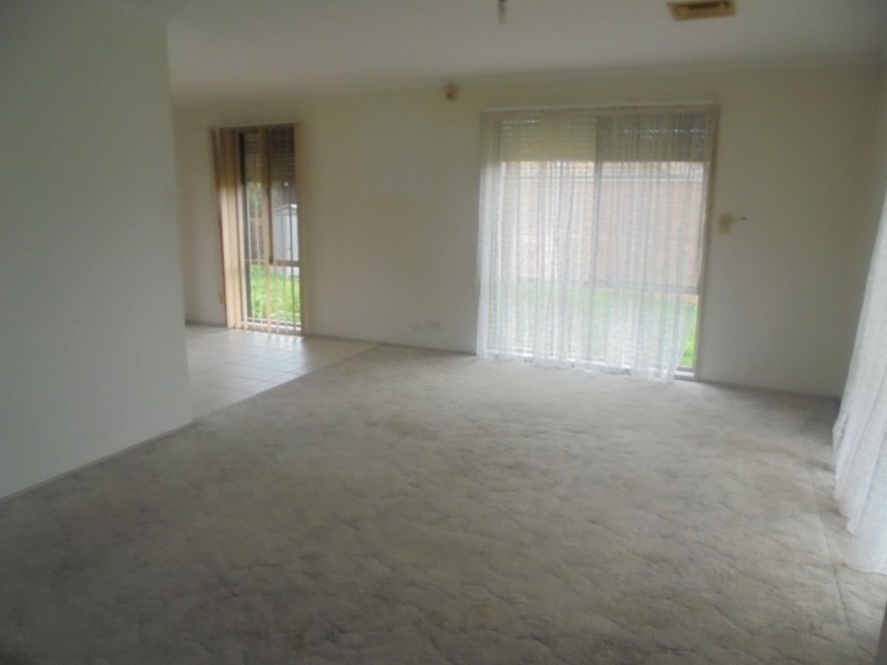 2 Rocklands Rise, Meadow Heights VIC 3048