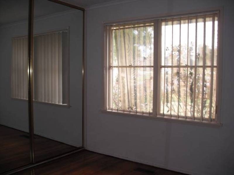 12 Towong Court, Dallas VIC 3047