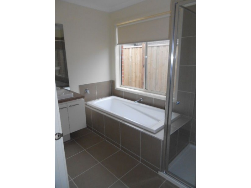 43 Cascade Avenue, Wallan VIC 3756