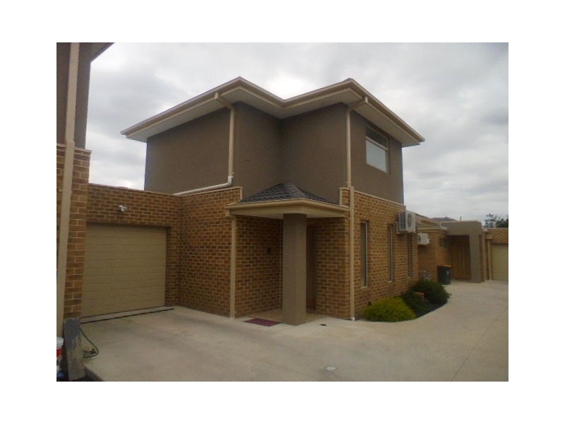 2/117 View Street, Glenroy VIC 3046