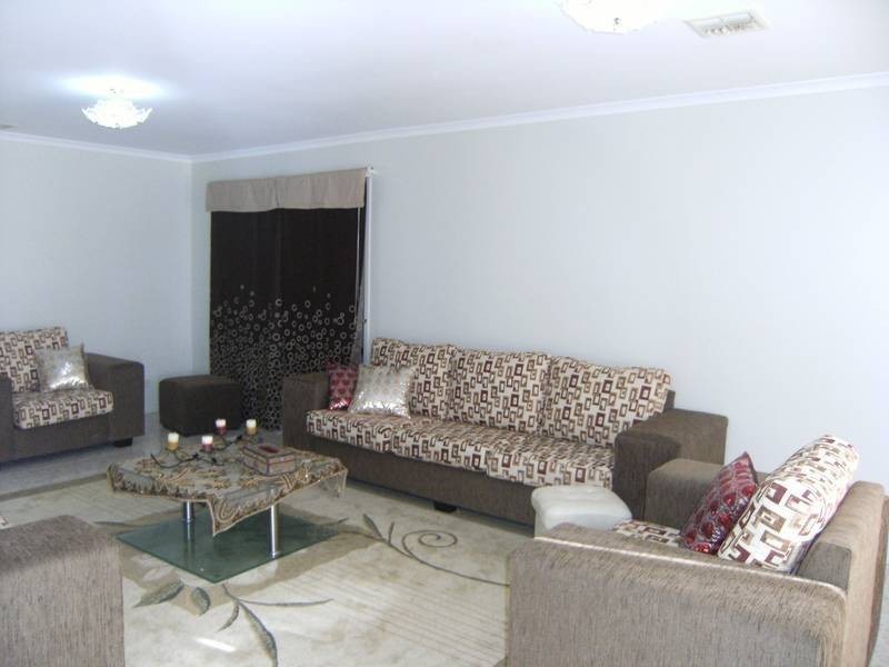 21 Masters Circuit, Roxburgh Park VIC 3064