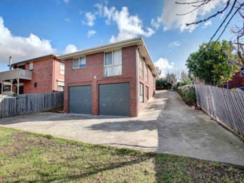 20 Magnolia Blvd, Meadow Heights VIC 3048