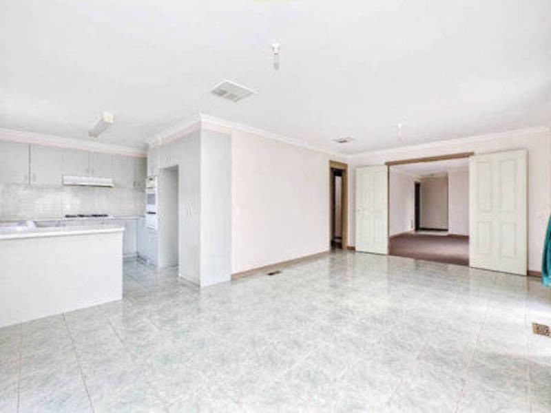 20 Magnolia Blvd, Meadow Heights VIC 3048