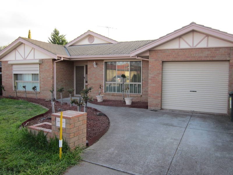 16 Harvey Court, Roxburgh Park VIC 3064