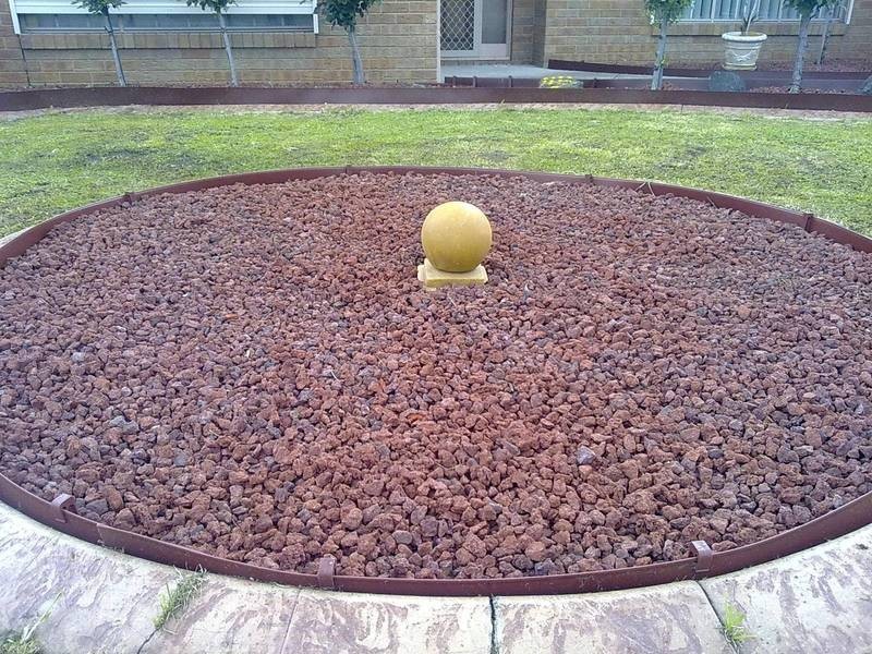 16 Harvey Court, Roxburgh Park VIC 3064