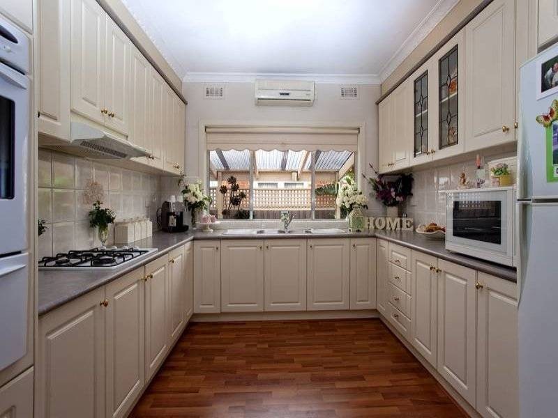 12 Glenroy Road, Glenroy VIC 3046